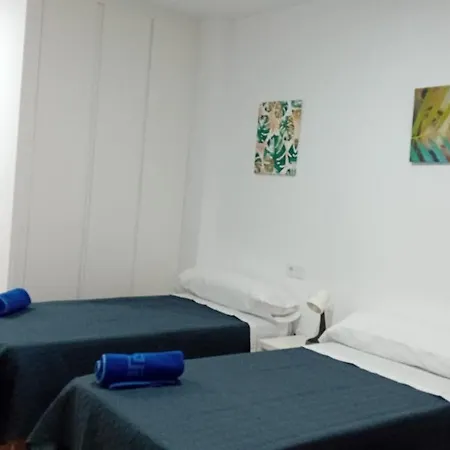 Apartman Rosalia De Castro 27 *