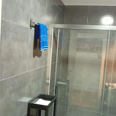 Apartman Rosalia De Castro 27 *
